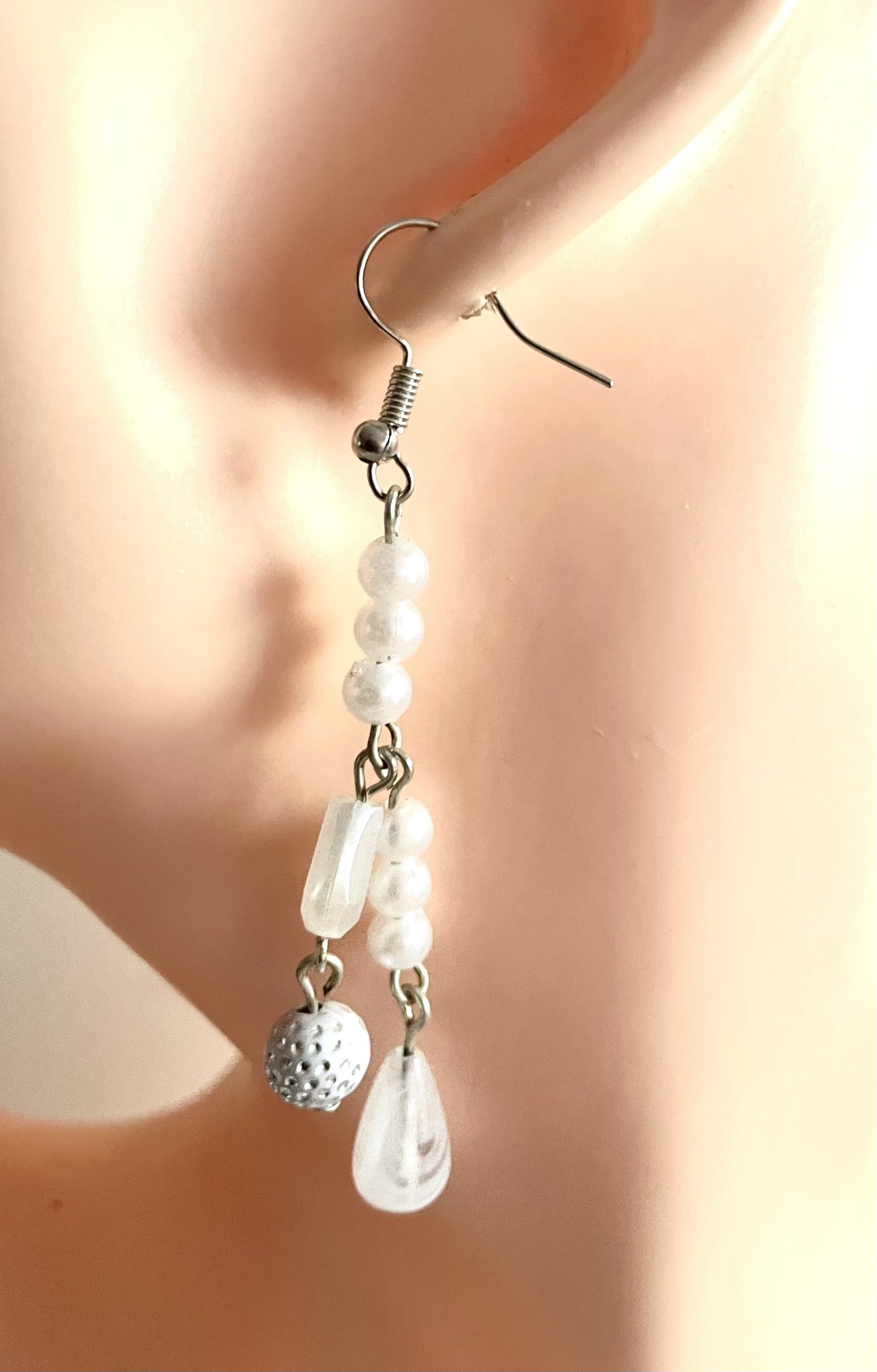 „die schmale weiße“