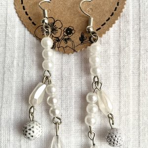 „die schmale weiße“