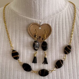 Schwarze Glasperlen mit goldenen Streifen - Set