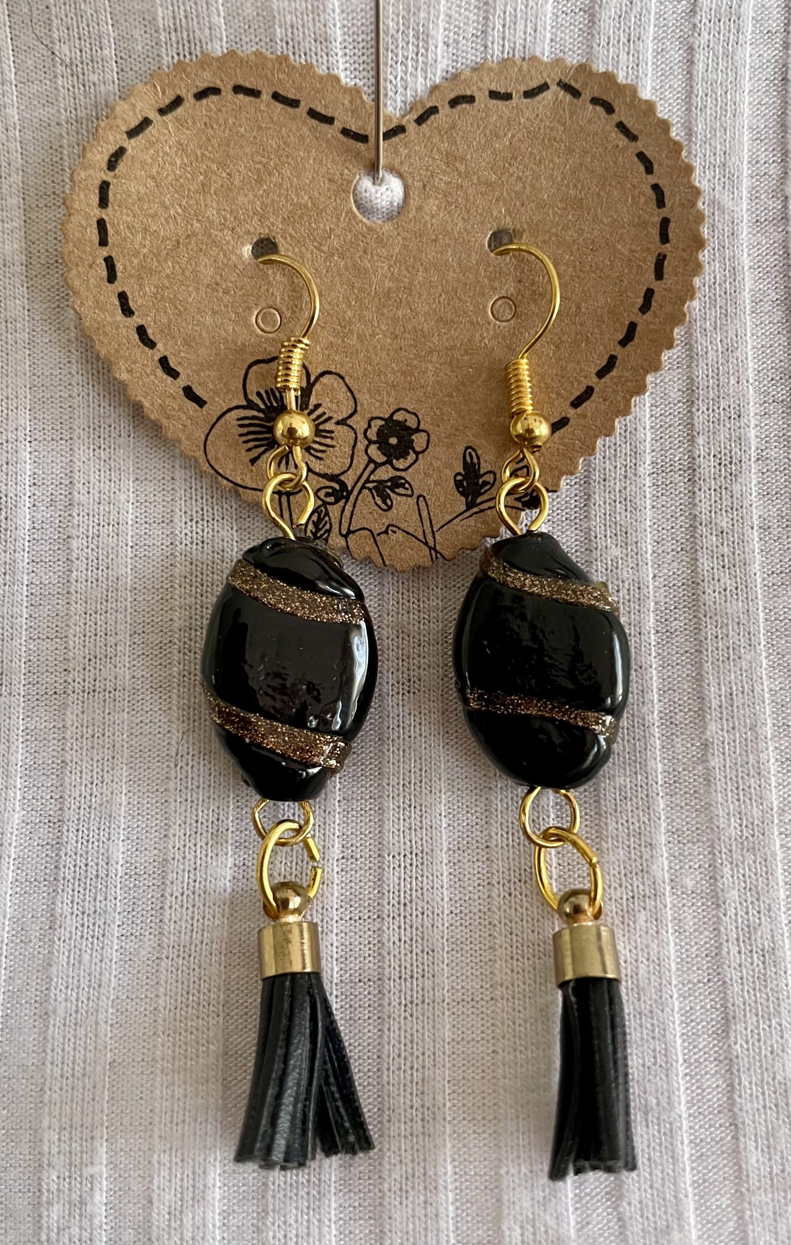 Schwarze Glasperlen mit goldenen Streifen – Set