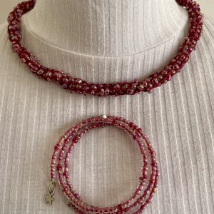 Weinrote Halskette mit Armband - Set